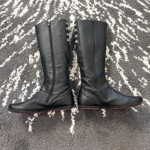 Black Lacoste Isanti Boots|Women|US 7